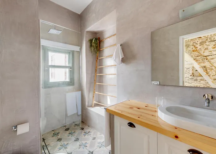 Artdecosyros Superior * Ano Syros